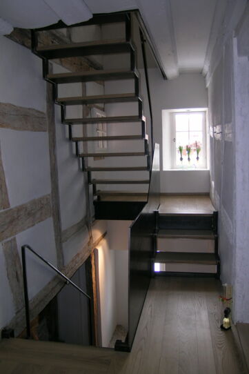 IG Altbau Beispiel Treppe Stahl